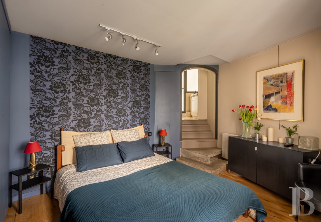 A vast apartment set around a garden in Paris, between Boulevard Saint-Germain and the Seine - photo  n°18